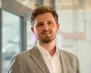 ITONICS Dr. Tassilo Henike Director Marketing
